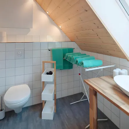 Hof In L I E B E S D O R F - Akelei Gerabronn