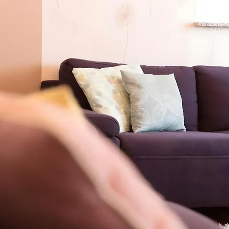 Hof In L I E B E S D O R F - Akelei Apartment